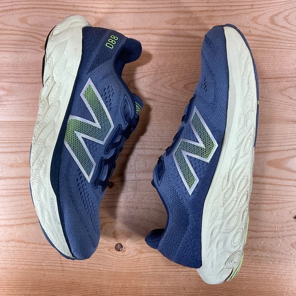 New Balance Fresh Foam X 880 v14 Running Shoes Men’s 9.5 D Women 11 Grey M880G14